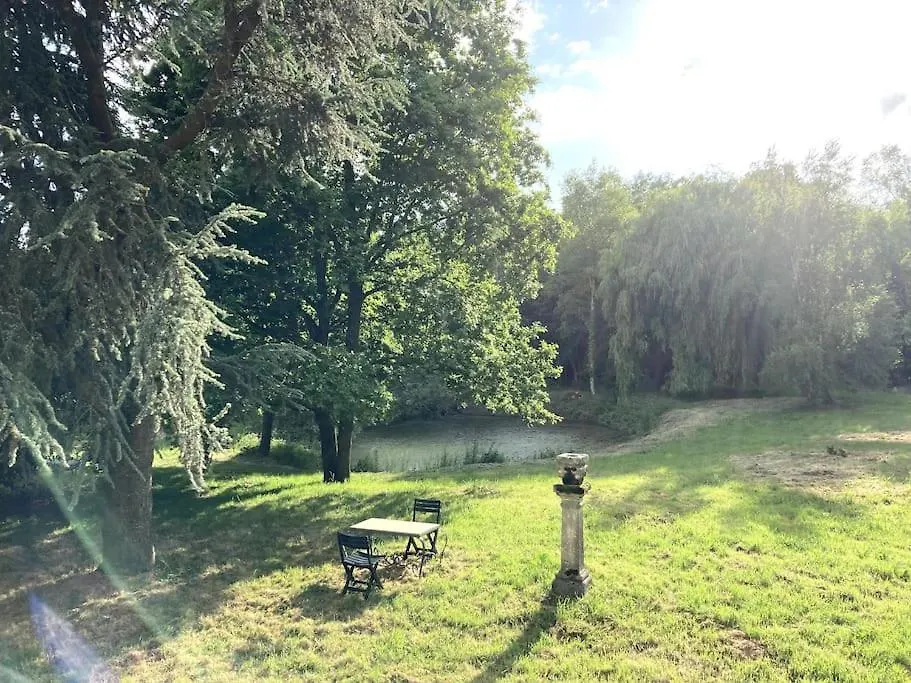 La Forge De La Coudraie Bed & Breakfast Pleugueneuc